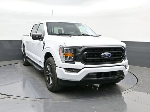 Certified 2022 Ford F150 XLT w/ Equipment Group 302A High image 22
