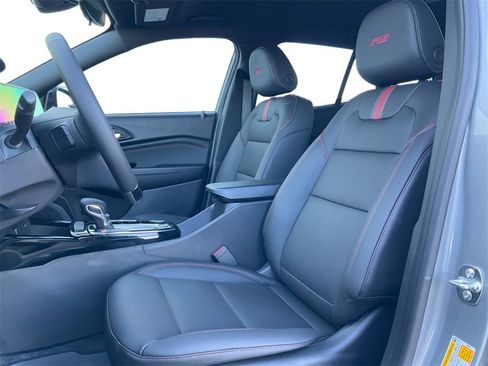 New 2026 Chevrolet Trax RS w/ Driver Confidence Package image 28
