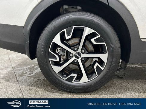 Used 2023 Kia Sportage EX image 10