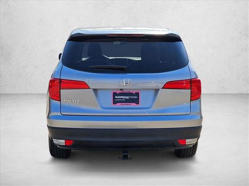 Used 2018 Honda Pilot LX image 6