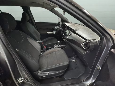Used 2020 Nissan Kicks SV w/ Exterior Package FWD image 24