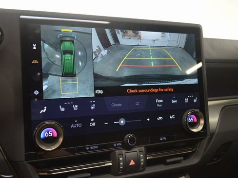 Used 2024 Lexus GX 550 w/ Accessory Package (Z1) image 27