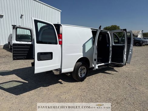Used 2023 Chevrolet Express 2500 w/ Driver Convenience Package image 32