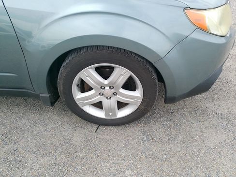 Used 2010 Subaru Forester 2.5X Premium image 11