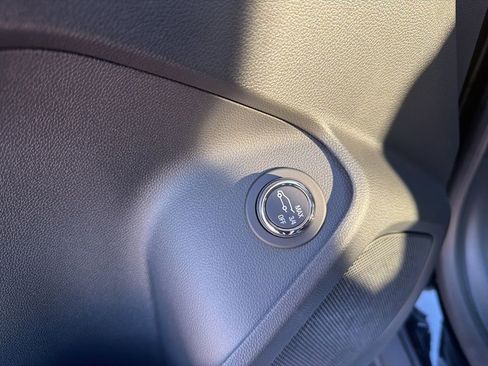 New 2026 Chevrolet TrailBlazer LT w/ Convenience Package image 19