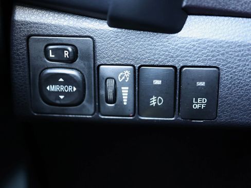 Used 2018 Toyota Corolla SE image 30