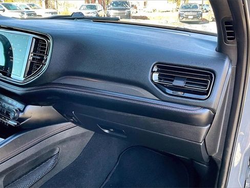 Used 2023 Dodge Durango R/T image 23