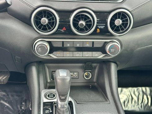 Used 2024 Nissan Sentra SV image 14