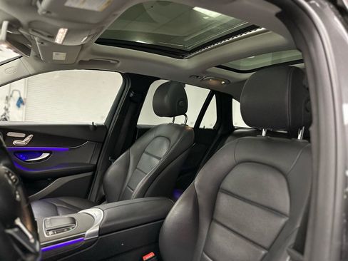 Used 2020 Mercedes-Benz GLC 300 4MATIC image 16