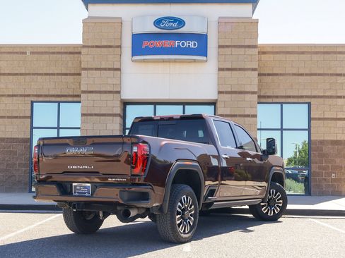 Used 2024 GMC Sierra 3500 Denali Ultimate AWD/4WD image 6