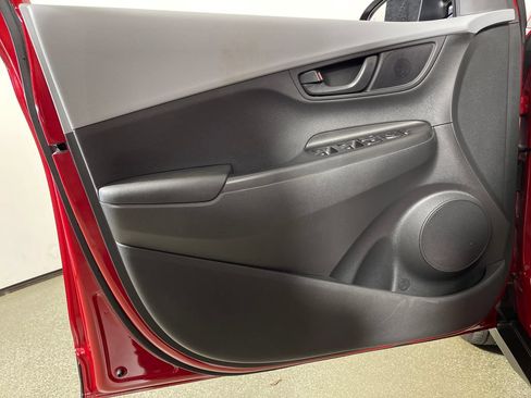 Used 2021 Hyundai Kona SEL FWD image 19