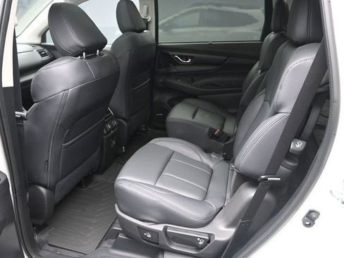 Used 2025 Subaru Ascent Bronze Edition w/ Onyx Package image 24