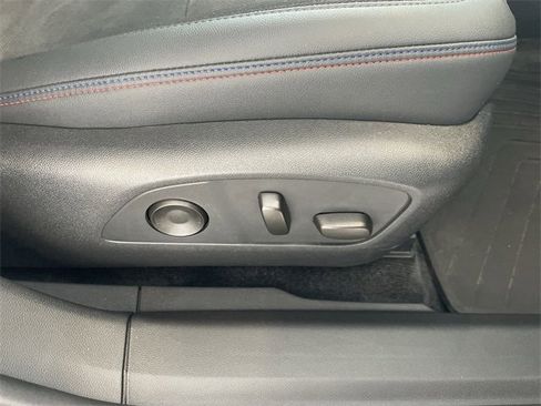 Certified 2025 Chevrolet Blazer EV RS image 20