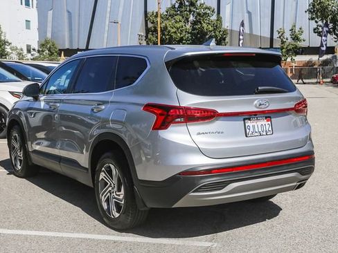 Used 2023 Hyundai Santa Fe SE image 8