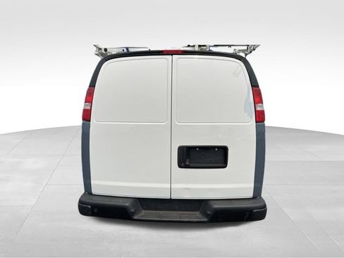 Used 2022 Chevrolet Express 2500 w/ Safety Package RWD image 3