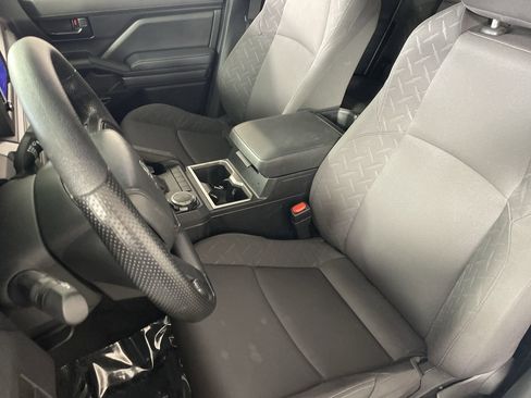 Used 2025 Toyota Tacoma SR5 image 18