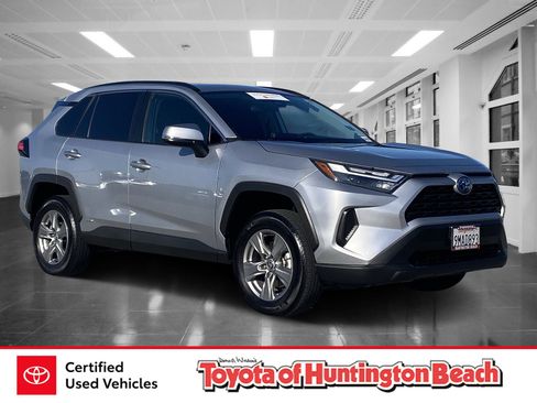 Certified 2024 Toyota RAV4 XLE image 1