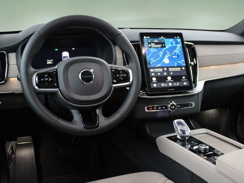 New 2026 Volvo XC90 B5 Core AWD/4WD image 17