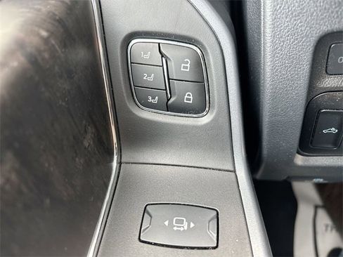 Used 2023 Ford F250 Lariat w/ Black Appearance Package image 26