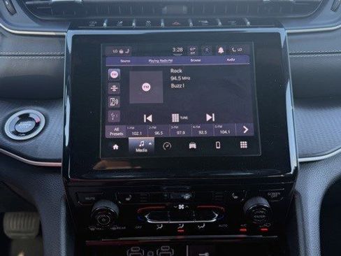 Used 2025 Jeep Grand Cherokee Altitude image 7