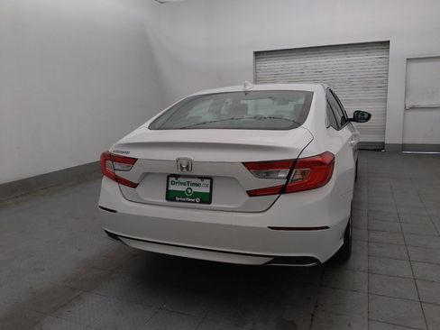 Used 2018 Honda Accord LX image 9