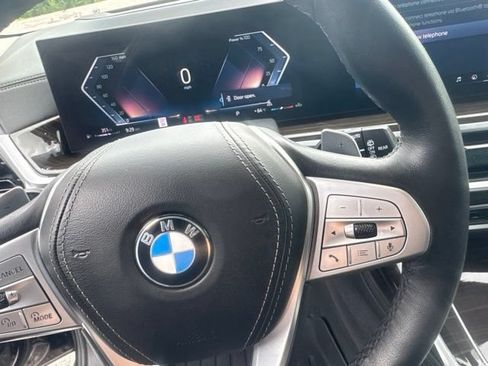 Used 2024 BMW X7 xDrive40i w/ Premium Package AWD/4WD image 16