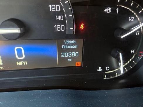 Used 2019 Cadillac XT5 Premium Luxury FWD image 23