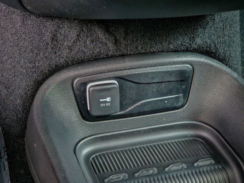 New 2026 Chrysler Pacifica Select image 27