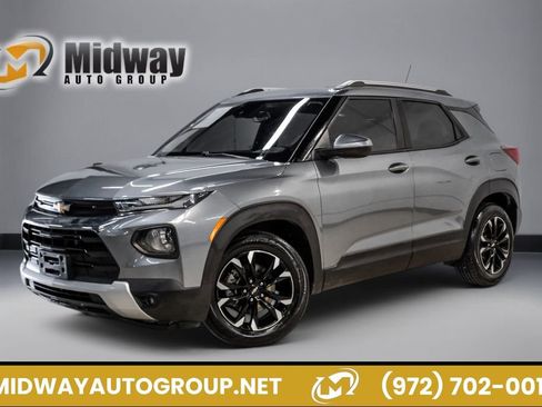 Used 2021 Chevrolet TrailBlazer LT w/ Sun and Liftgate Package FWD image 1