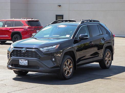 Certified 2023 Toyota RAV4 AWD Hybrid image 3