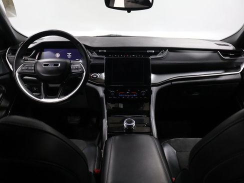 Used 2021 Jeep Grand Cherokee L Laredo image 15