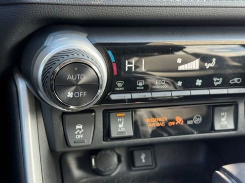 Certified 2022 Toyota RAV4 XLE Premium AWD/4WD image 14