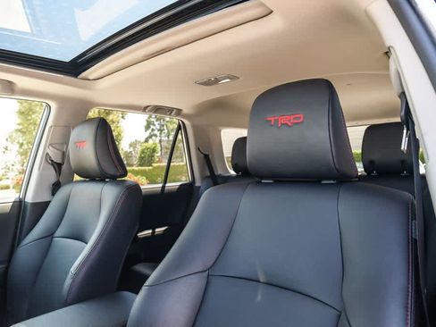 Used 2024 Toyota 4Runner TRD Off-Road Premium w/ Moonroof Package AWD/4WD image 26