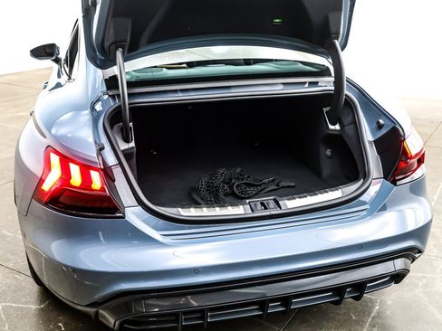 Used 2024 Audi e-tron GT Premium Plus image 22