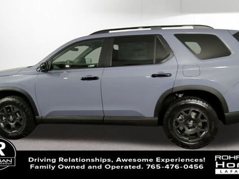 New 2025 Honda Pilot TrailSport image 6