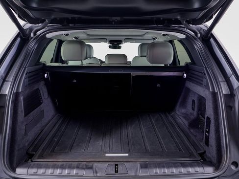 Used 2023 Land Rover Range Rover Sport SE image 32