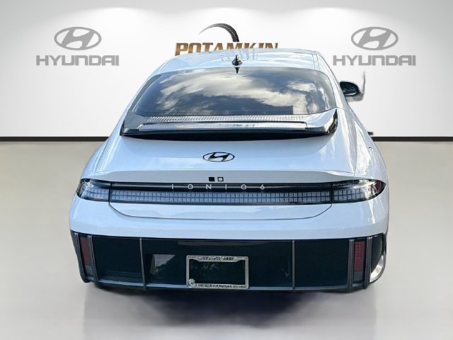 Used 2024 Hyundai Ioniq 6 SEL RWD image 6