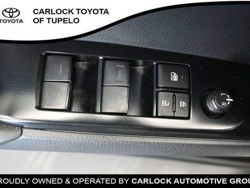Used 2025 Toyota Camry SE FWD image 25