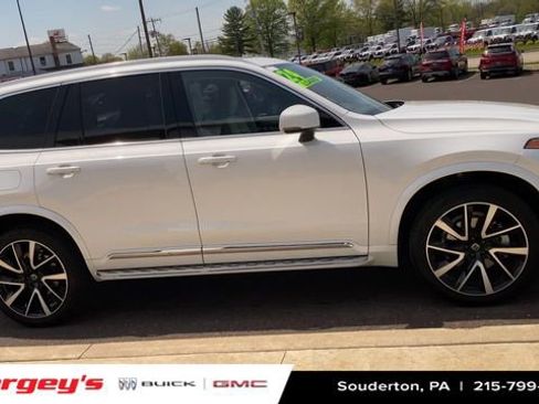 Used 2024 Volvo XC90 B6 Plus AWD/4WD image 11