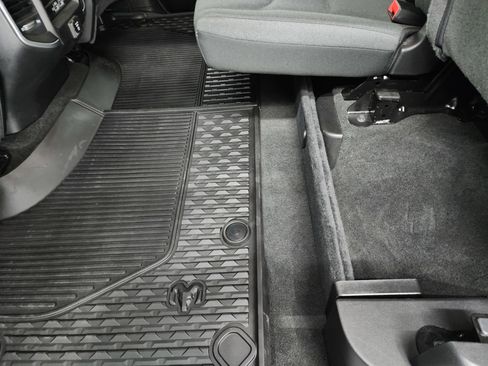 Used 2022 RAM 1500 Big Horn image 36