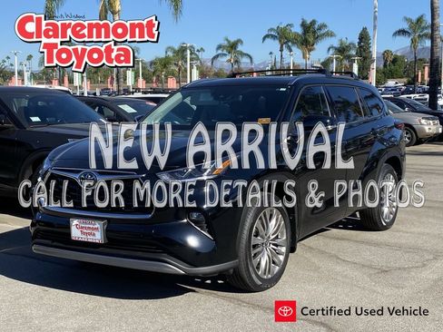 Certified 2026 Toyota Highlander Platinum AWD/4WD image 1