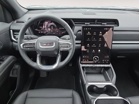 Used 2026 GMC Terrain Elevation w/ Elevation Premium Package image 10