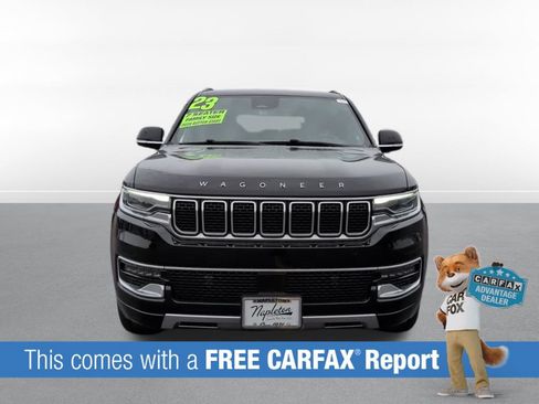 Used 2023 Jeep Wagoneer Series III w/ Preferred Equipment Group AWD/4WD image 2