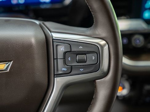 Used 2025 Chevrolet Silverado 1500 LT AWD/4WD image 29