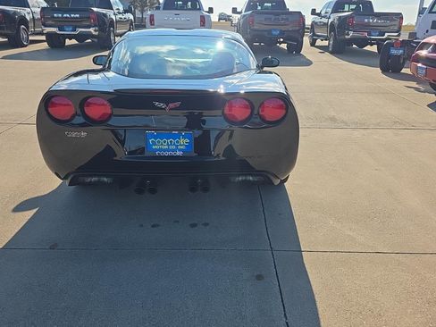 Used 2013 Chevrolet Corvette Coupe image 11