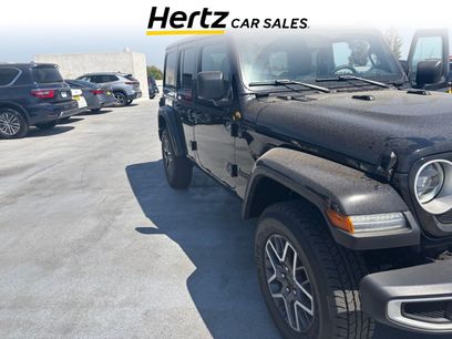 Used 2025 Jeep Wrangler Unlimited Sahara
