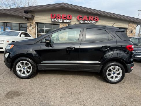 Used 2019 Ford EcoSport SE w/ SE Convenience Package FWD image 4