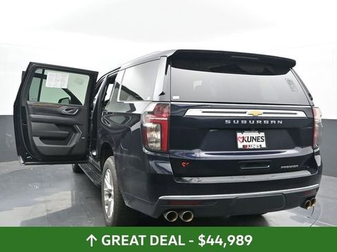 Used 2023 Chevrolet Suburban Premier image 38