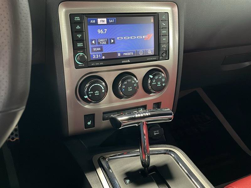 Used 2013 Dodge Challenger SRT8 w/ Harman Kardon Audio Group RWD image 32