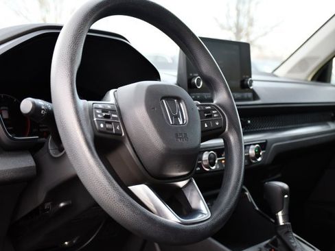 Used 2024 Honda CR-V EX image 10